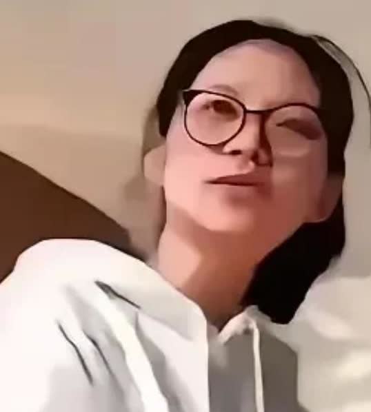 婚内出轨还理直气壮？这位丈夫的操作简直是教科书级别！有位女子婚内劈腿，被丈夫抓包