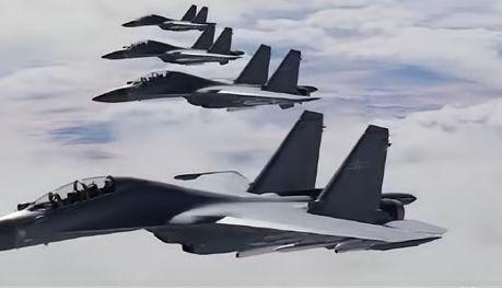 美军10架F-16逼近京津冀外海，中方大批战机围堵，透露出三大信号！敢把刀尖顶到