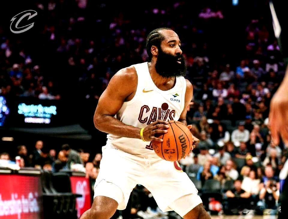 骑士132-126险胜国王，哈登纳投名状，全场13中7（三分8中5，罚球4中4）