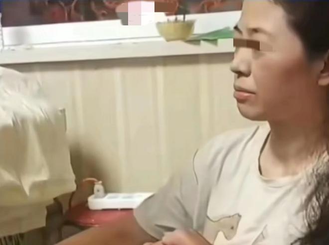 金毛妈妈闹绝食了！看见儿媳妇能泰然自若！听见儿子消息就绝食？以为自己是天