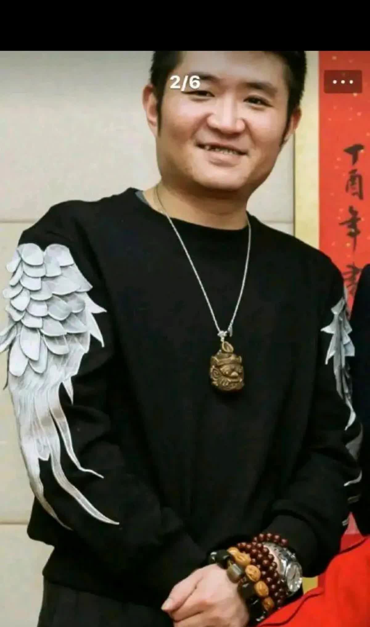 哈哈[捂脸哭]打个比方。如果我是青曲社班主，我就跟郑建说，你说郭德纲啥都行，千万别