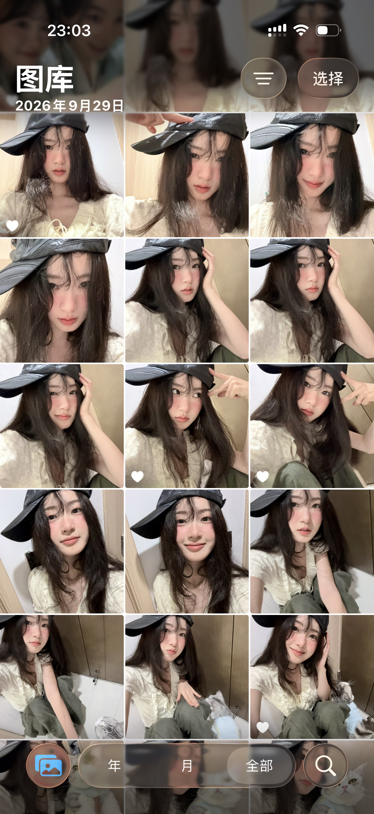 🍊🐈🐈九月底：不用在AI梅花果粒打架了因为它俩是真打喵喵拳邦邦的自助取图喜欢那张live我下次