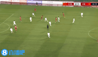 U16国足连续进攻！差一点儿啊！少打一人，还能这么进攻，勇气可嘉！谢晋在边路