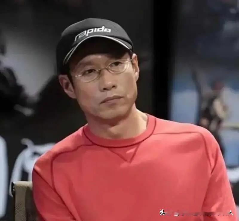 刷到刘佩琦的新闻，真是气不打一处来。国家一级演员的老戏骨，台上演活人间冷暖，台下