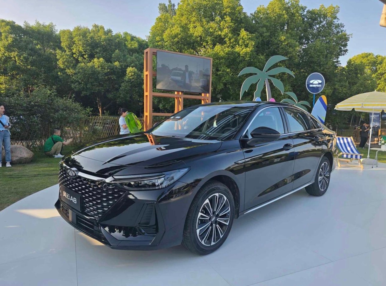 奇瑞风云A8新车型上市，售价7.99万起。新车共推出3款车型，售价区间为7.99