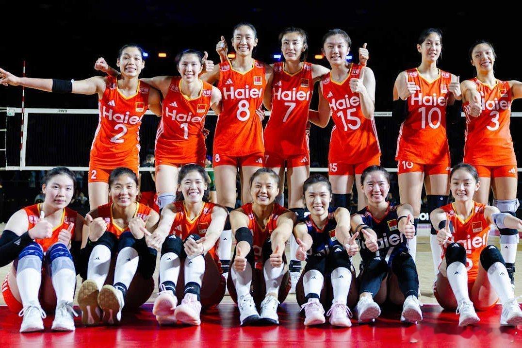 中国女排世联赛第一周名单，宇珊挑大旗。一句话概括：老中青搭配😄。其中王媛媛、龚
