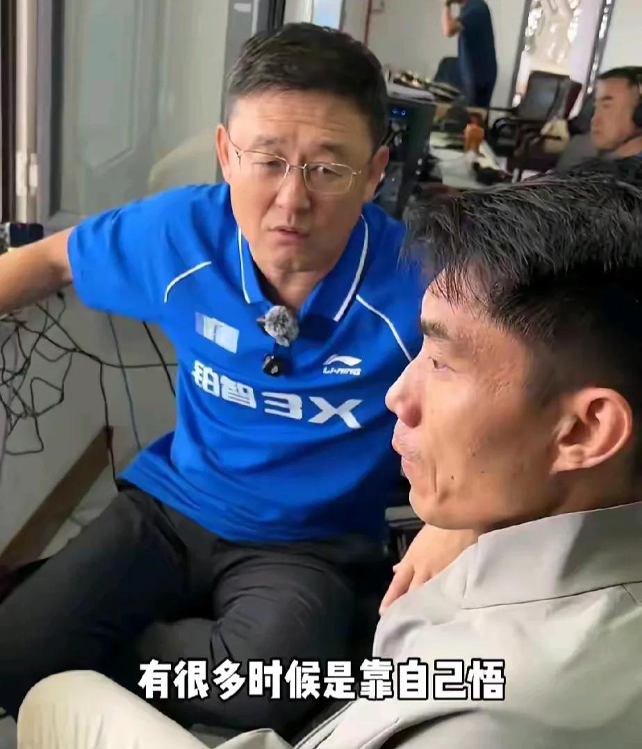 孙继海和郑智的对话引起了太多猜测和争议，话题颇多，主要表现在是说孙继海在郑智面前