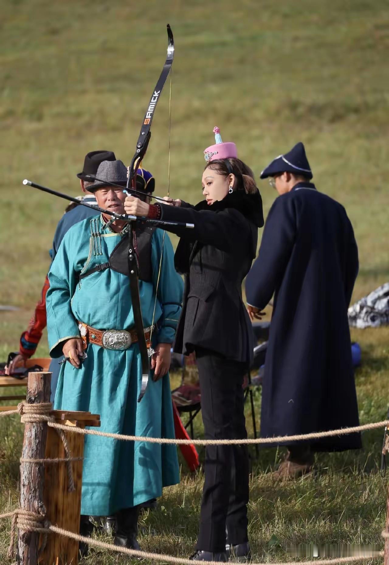 宁静梦回大玉儿，真是太美了，太有草原女人的魅力，宁静是贵州人，但是她却有北方女人