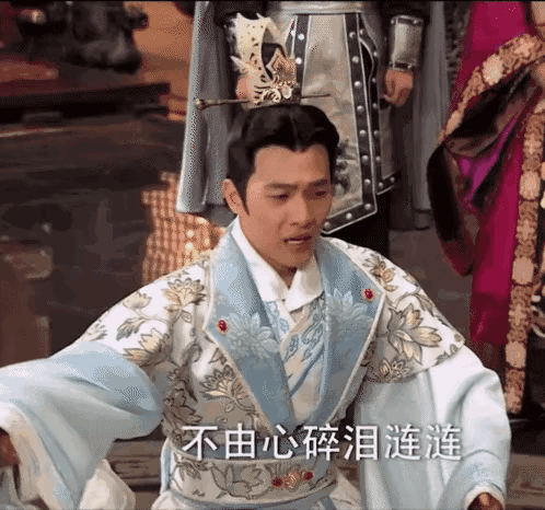 短剧基本就是接长剧里偶像剧的盘子，长剧能爆人是因为长剧几十个小时，演员只会越看越