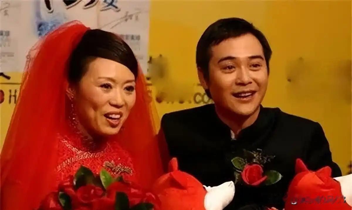 当年，有不少文章都断言，著名黄梅戏表演艺术家吴琼，和爱人阮巡这段相差十五岁的姐弟