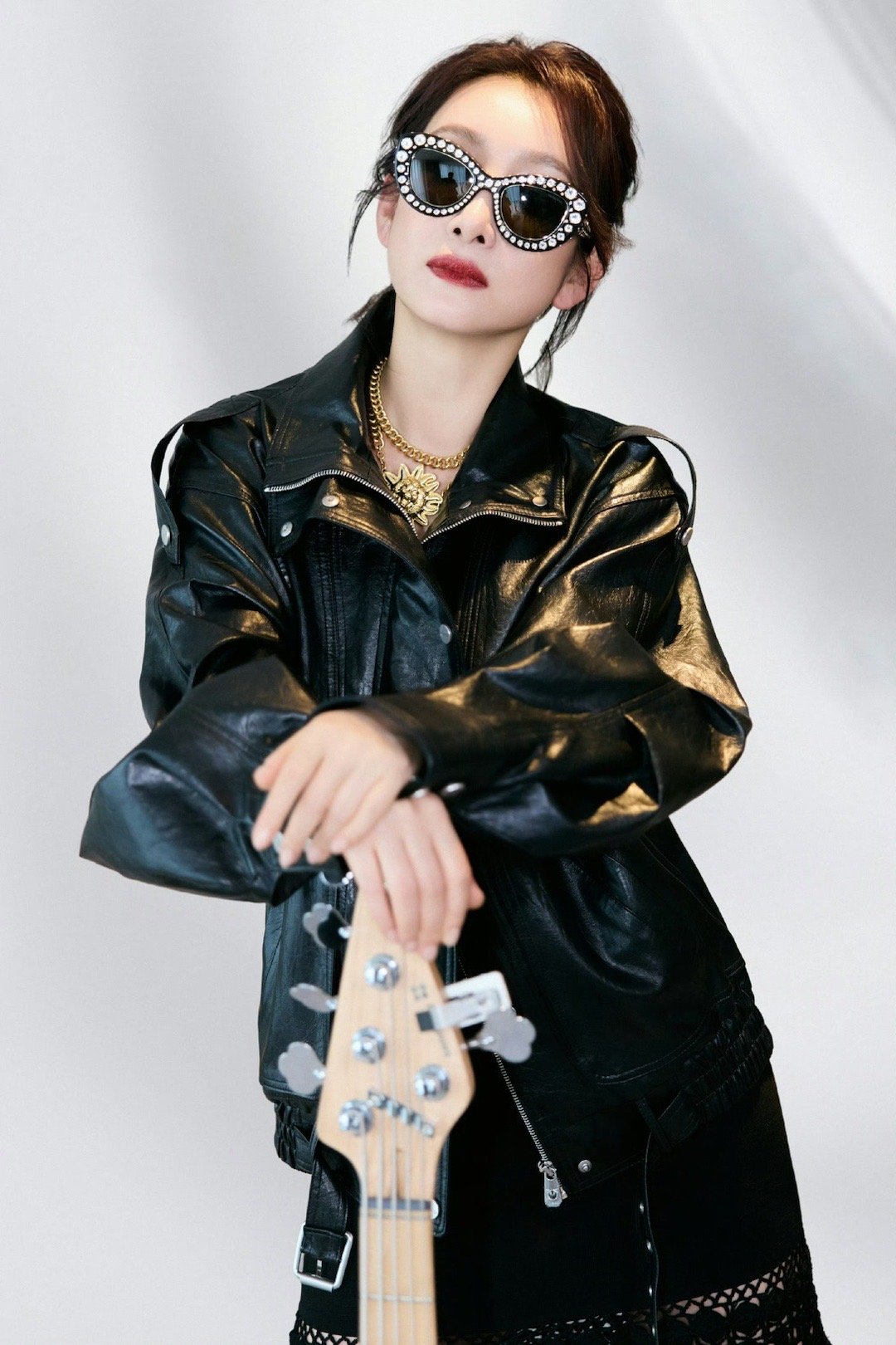 别告诉我这是秦海璐完全没认出来这是秦海璐第一眼真没认出来是秦海璐！为宣传新电影《