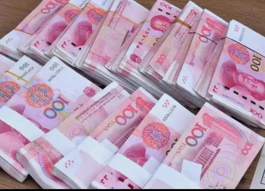对于平凡家庭，有多少钱存款算有钱还真不好说。网上说人均存款几十万、年入百万的，实