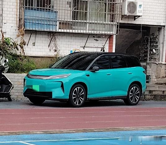 比亚迪，这续航达成率，基本上是102.8％了，可以放心大胆买昨天下午我把第三代元plus，慢充电到续
