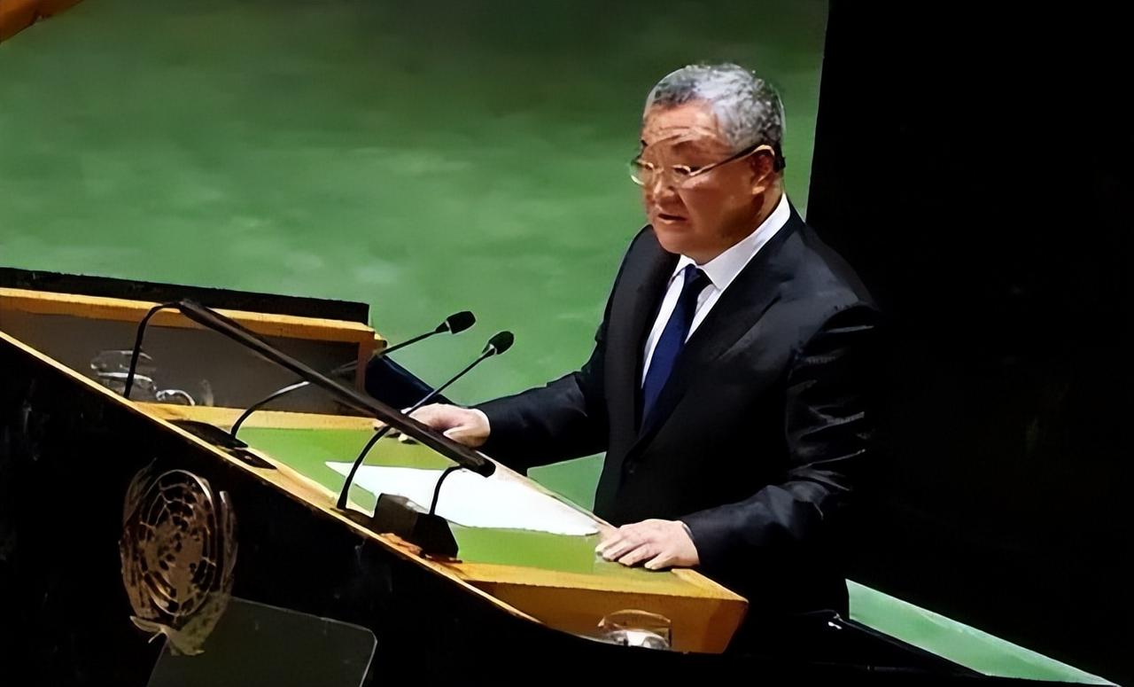 147比5！中俄反对无效，联大通过决议，日本要求中国“自废武功”。 就在20