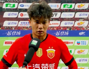 上港的新奥斯卡（蒯纪闻）就这么横空出世了吗？感觉他比维塔尔更像10号球员啊话说