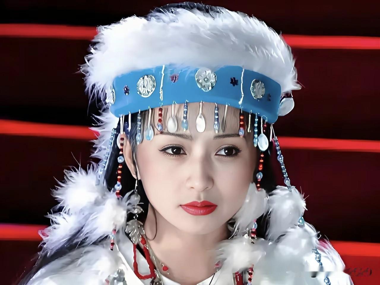 穿戴“异域服饰”的10位女明星，你觉得谁最漂亮？个人感觉赵雅芝虽说气质优雅，但