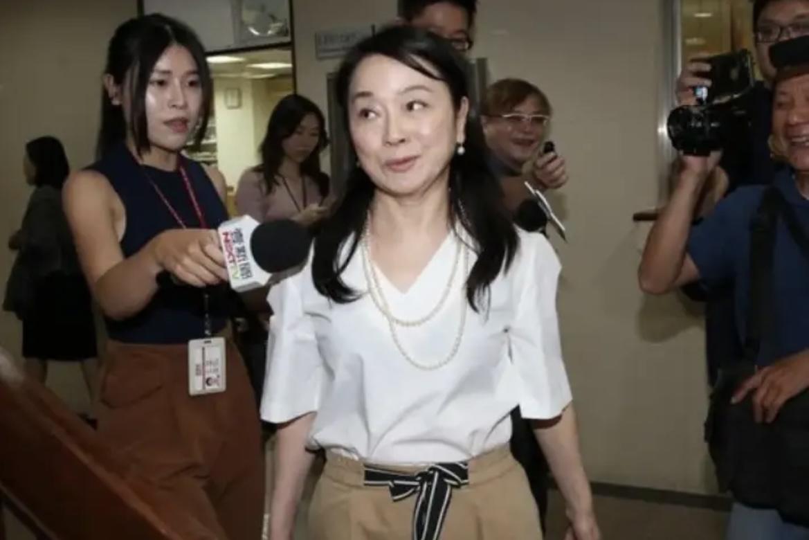 周玉蔻泼妇骂街护赖清德？扣帽子挡不住“废台独党纲”的正义声！韩国瑜直指要害，要求