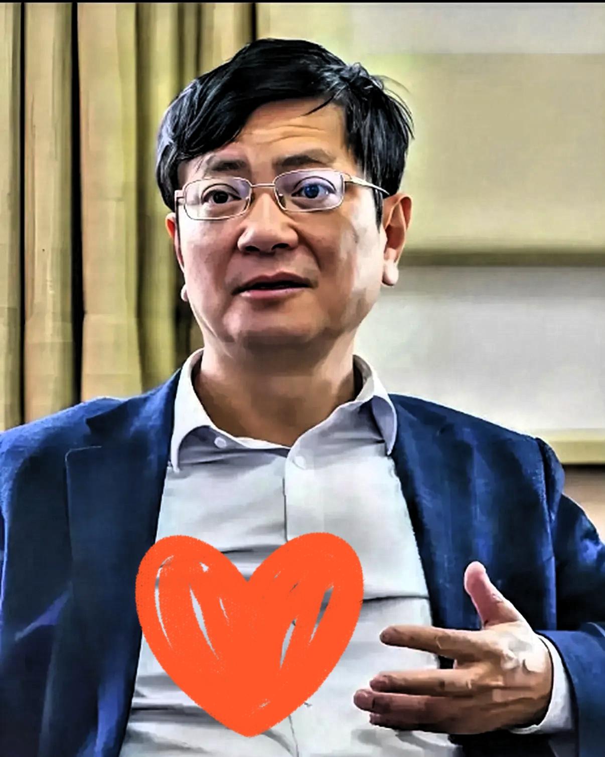 这下家长们更焦虑了吧？说英语没踢高考却提了口语听力分值，这哪是松口气，分明是换了