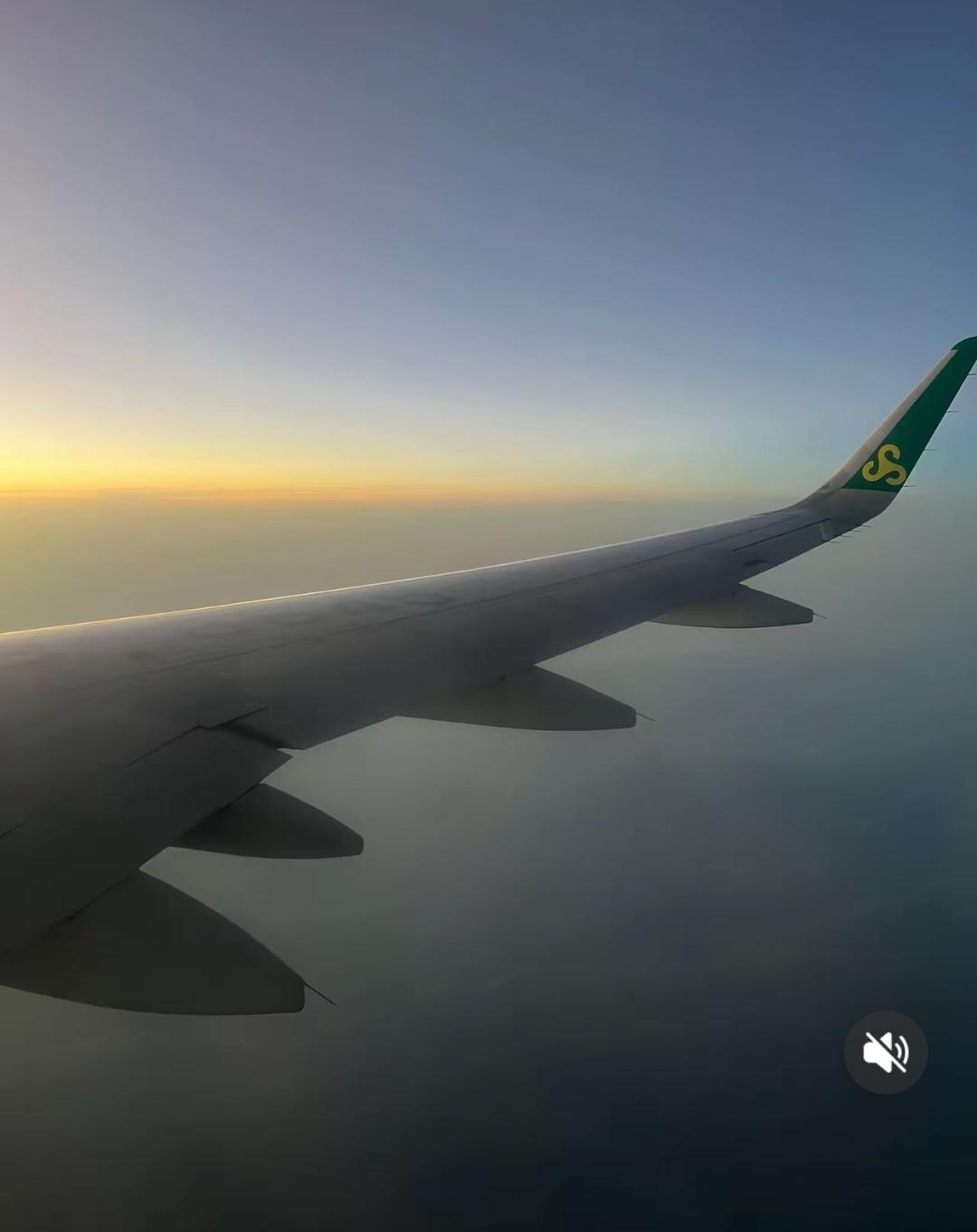 这些日本人在中日关系紧张的情况下，不急着回国，而是安稳的过日子。警惕了，一旦中日