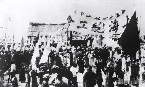 揭秘1942年延安罢工潮到底有多严重？工人情绪为啥高涨失控？发现好人赵占魁后如何