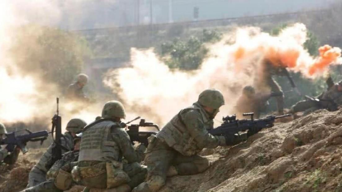 乌克兰目前在前线主要是依赖多年经营的防御堡垒维持抵抗，但这些攻势正面临俄军持续突