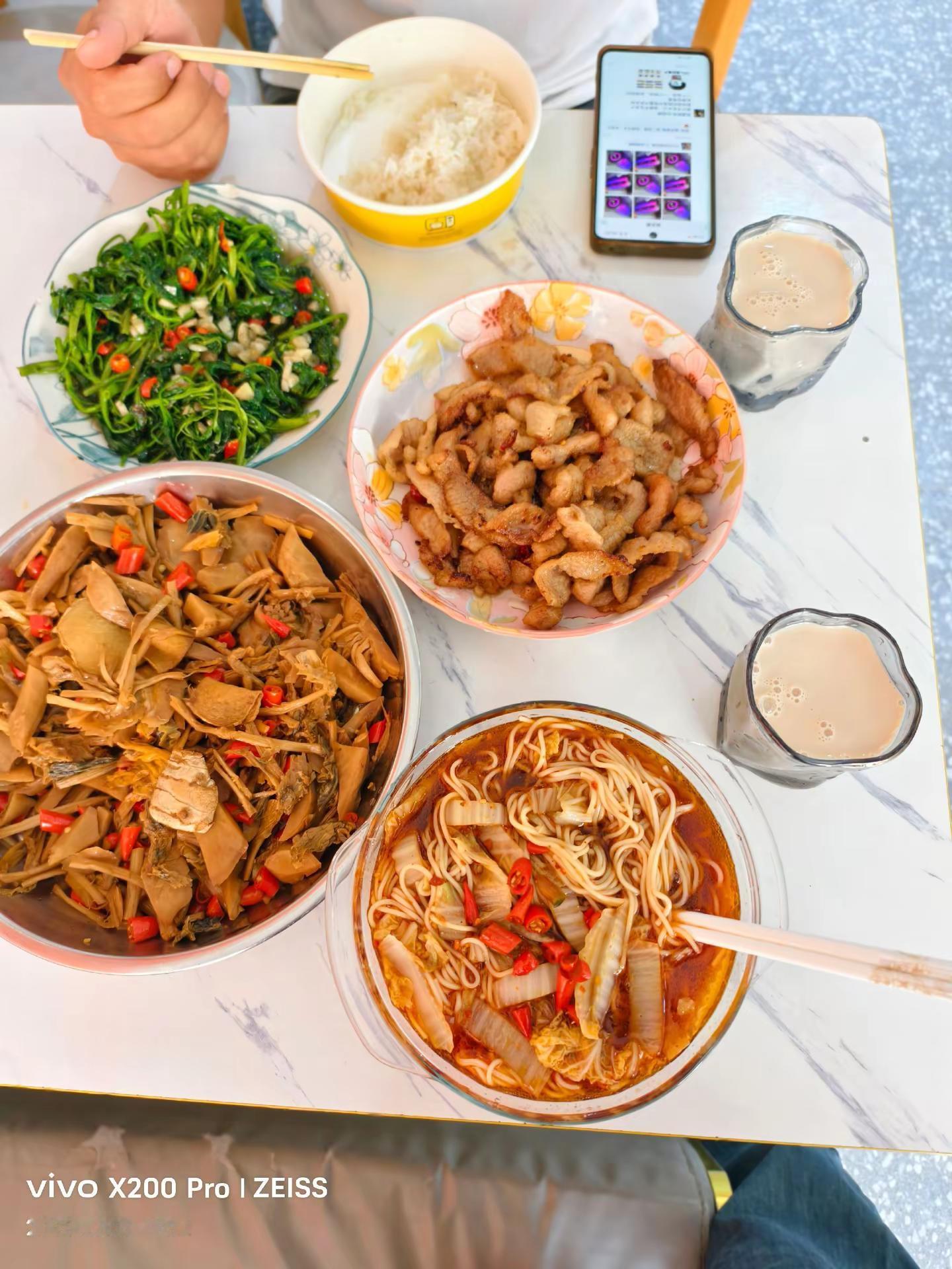 不同口味的夫妻是怎么生活的，就是大家都吃自己喜欢的一点不影响呀