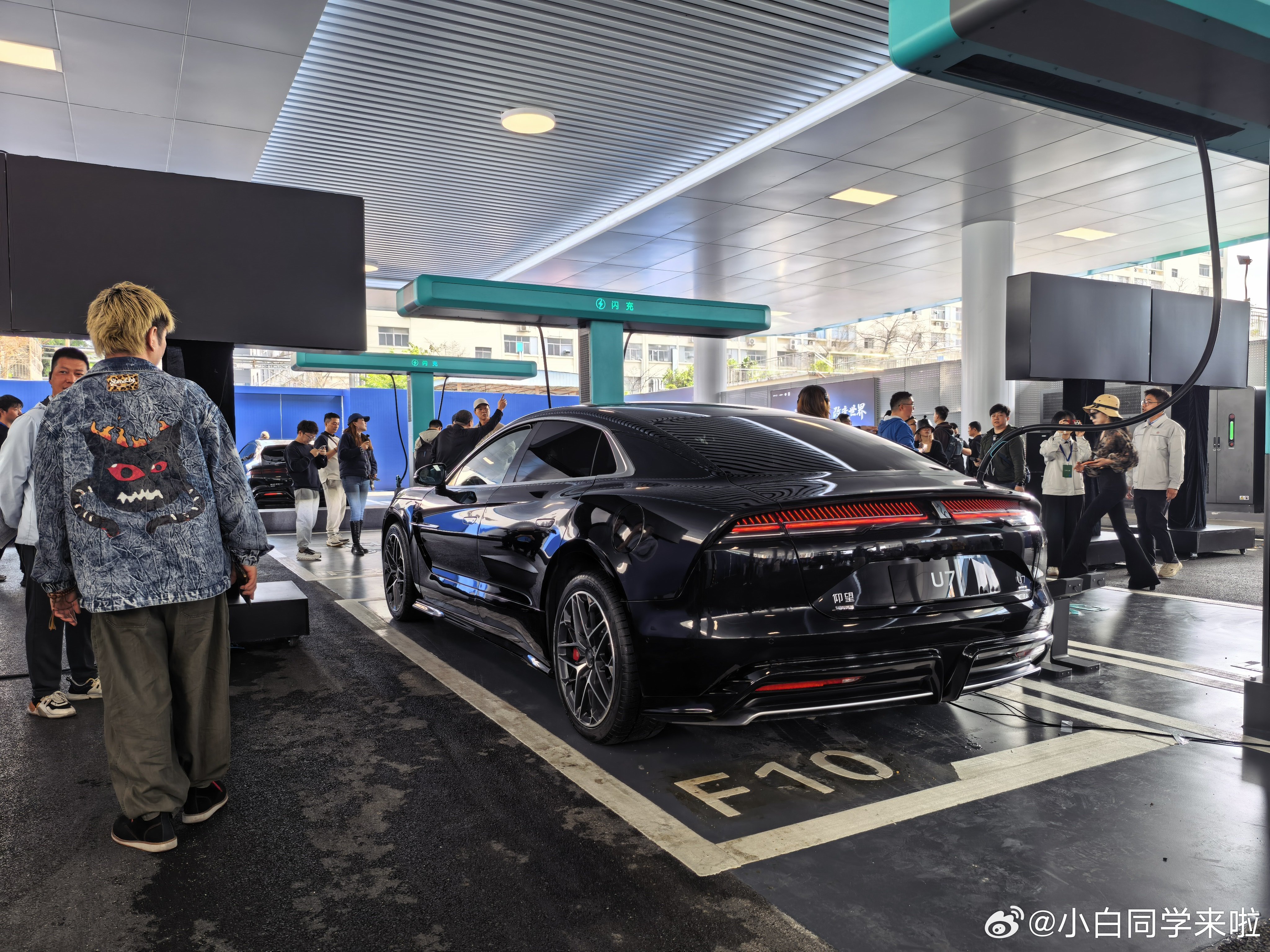 腾势Z9GT正式上市，售价26.98-36.98万，这价格可就太香了。新