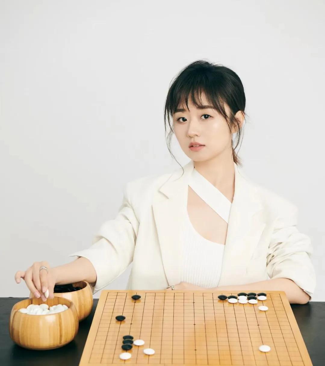 “熬鹰杯”你听说过吗？现在有流量的围棋选手开始选择搞带有鲜明个人烙印的比赛了。比