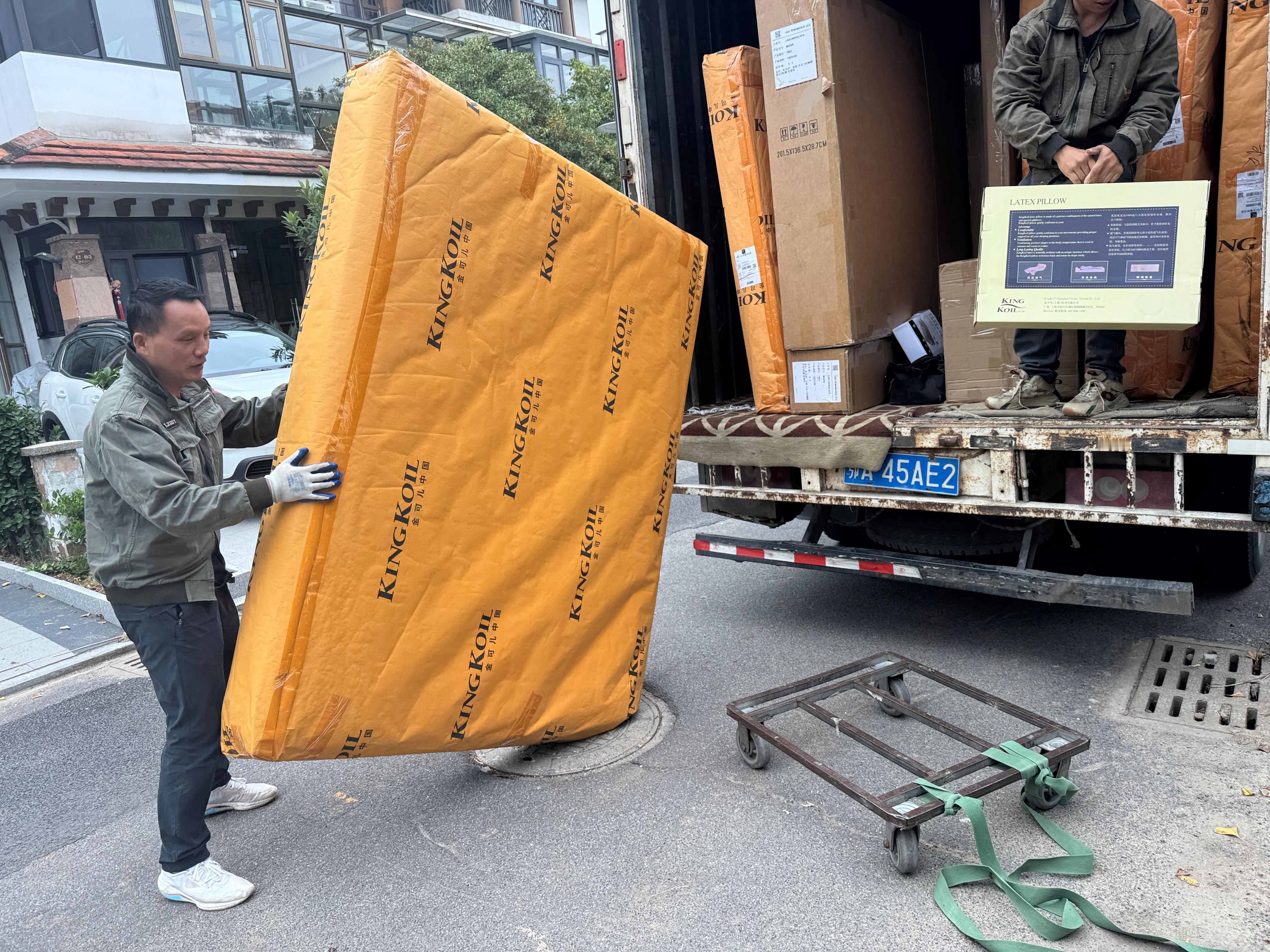 我又买一个金可儿1.5m的传世什么都可以苦,睡觉不能苦毕竟我把人生1/3时间放床
