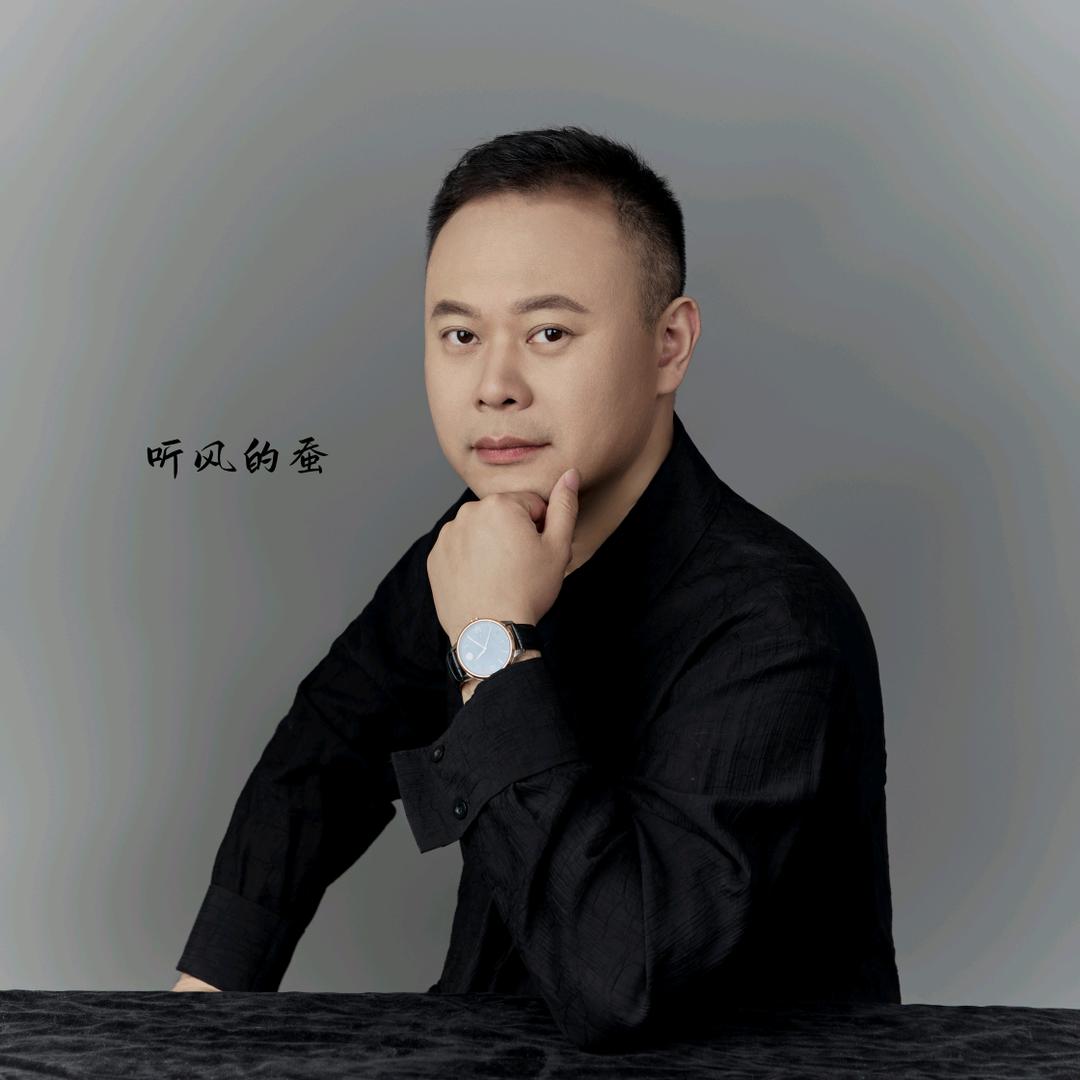 人类就是争斗型动物，吃不饱的时候就抢食，吃饱了就对骂，什么时候也消停不了。