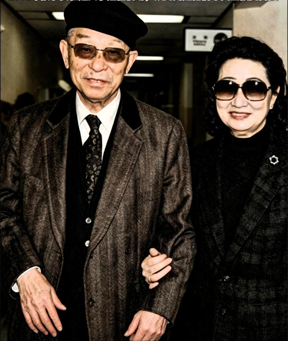 罕见历史老照片，1991年桃园机场，张学良偕夫人赵一荻准备登机赴美。此前他被长期