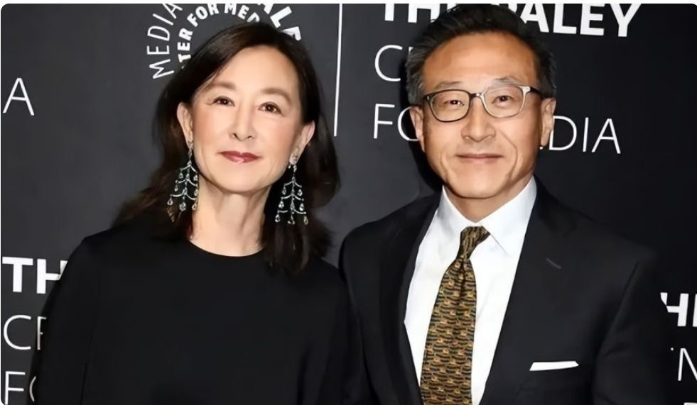 阿里巴巴主席官宣离婚，荒唐一幕出现，出轨女主持人传闻早有真相。
