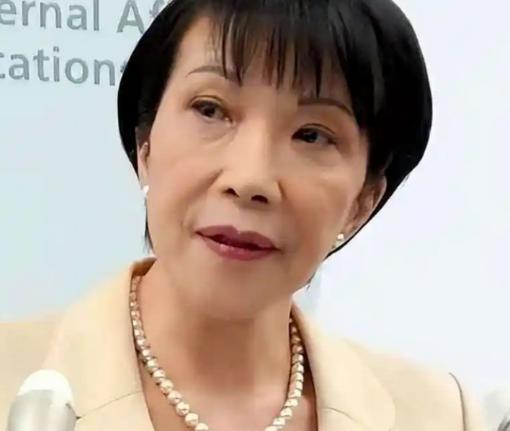 一个在日本的华人说了一句意味深长的话，他的大概意思是，如今中国如果和日本开战，或