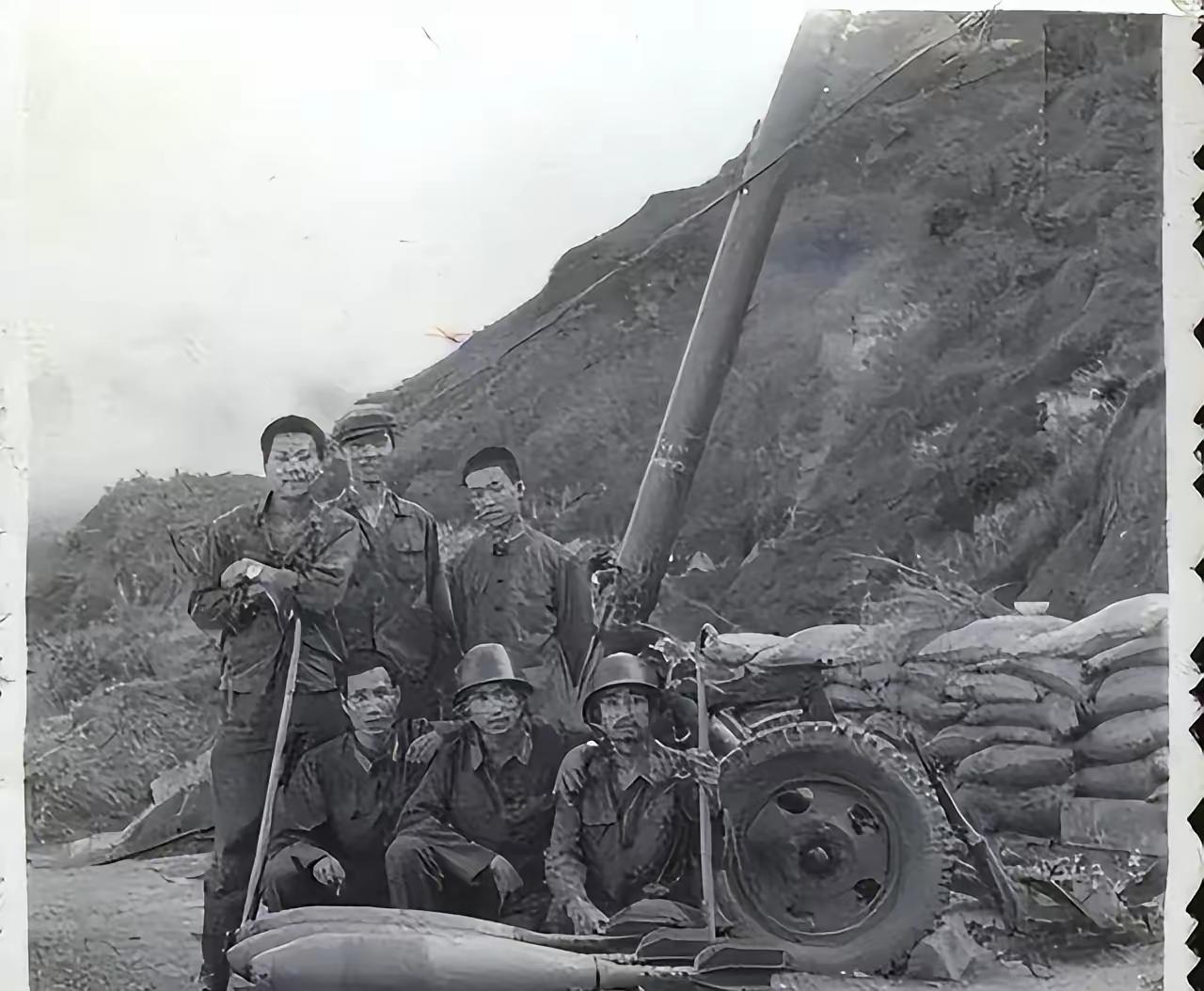 56式160毫米重迫击炮，南京307厂造了一百多门就停产封库吃灰二十年，直到八十