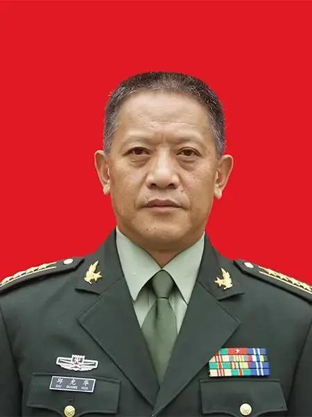 邱光华（1957年4月-2008年5月31日），出生于四川省茂县南兴镇，羌族，