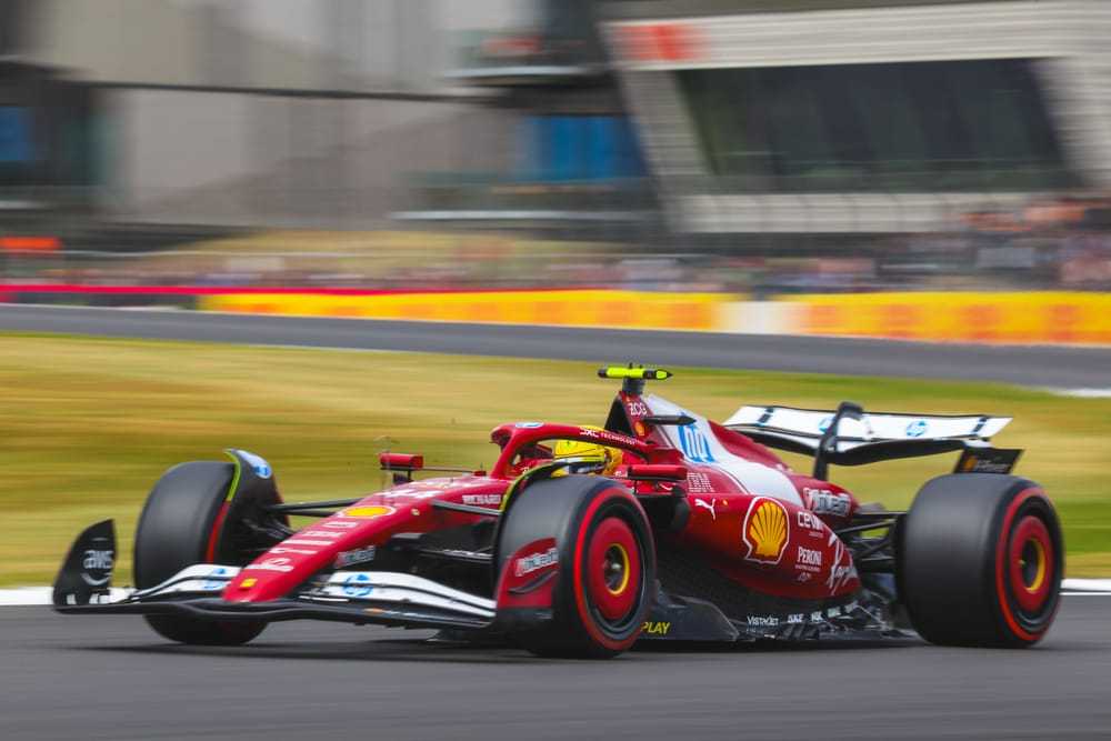 f1据Autoracer报道，法拉利在穆杰罗赛道完成了新后悬挂测试，没有遇到任