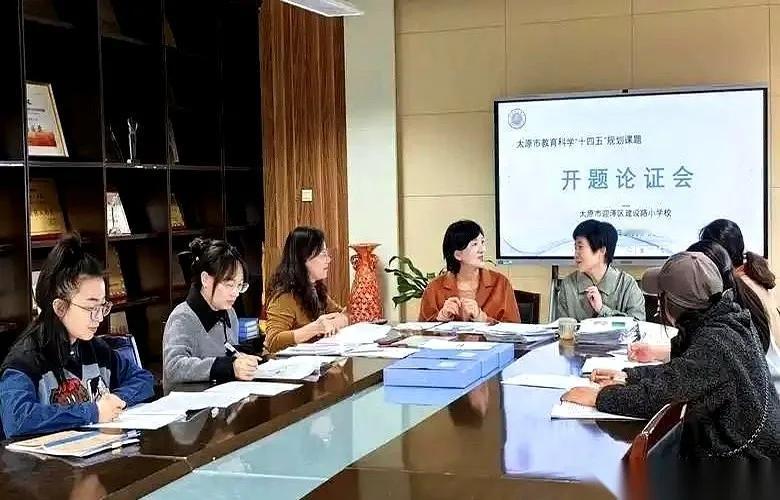 见过最心酸的“乞求”吗？一线老师私下吐槽：求求教研员别来“指导”了，哪怕白拿工资
