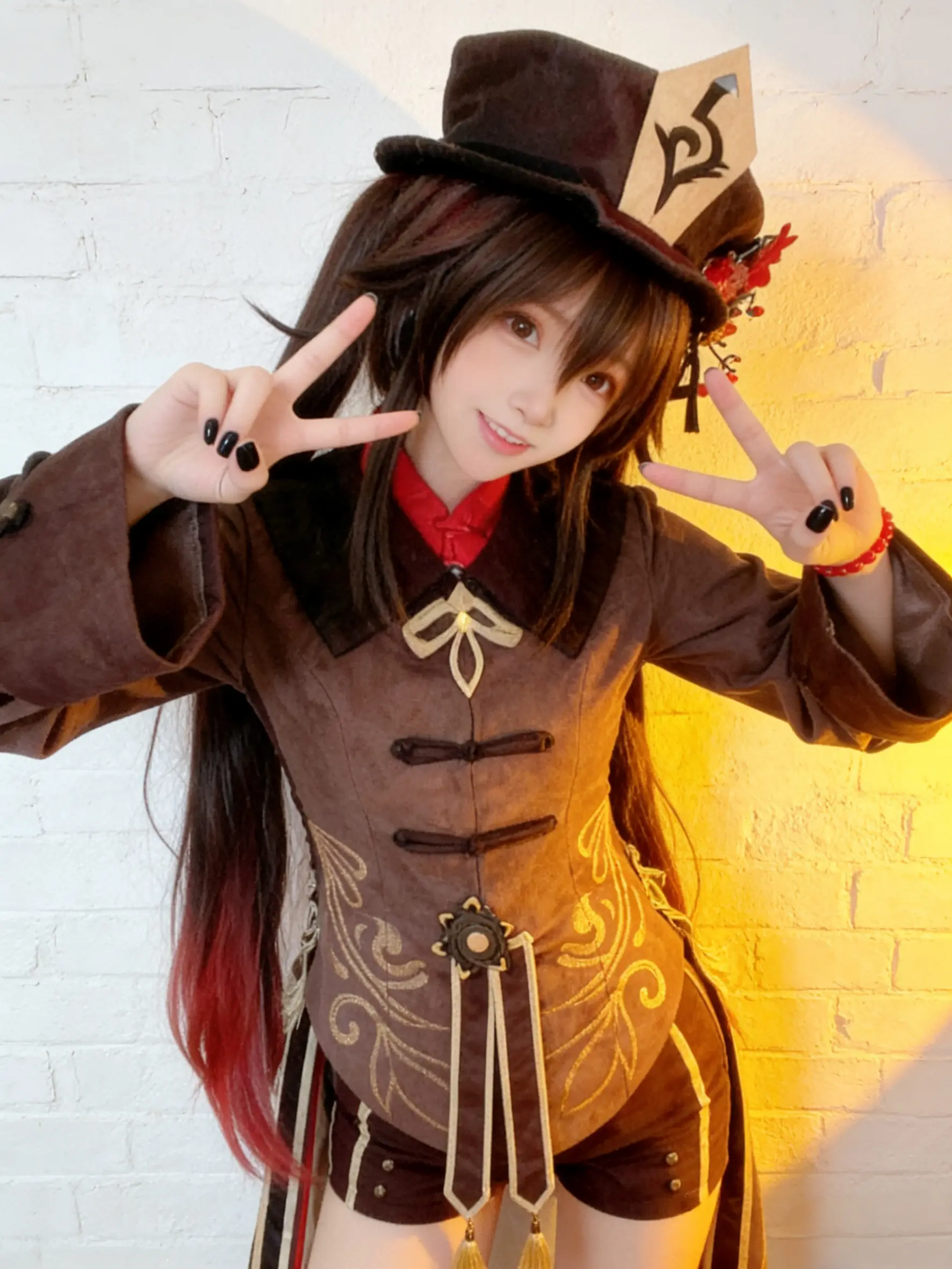 原神 胡桃。     今天大年初一~大家新年快乐！