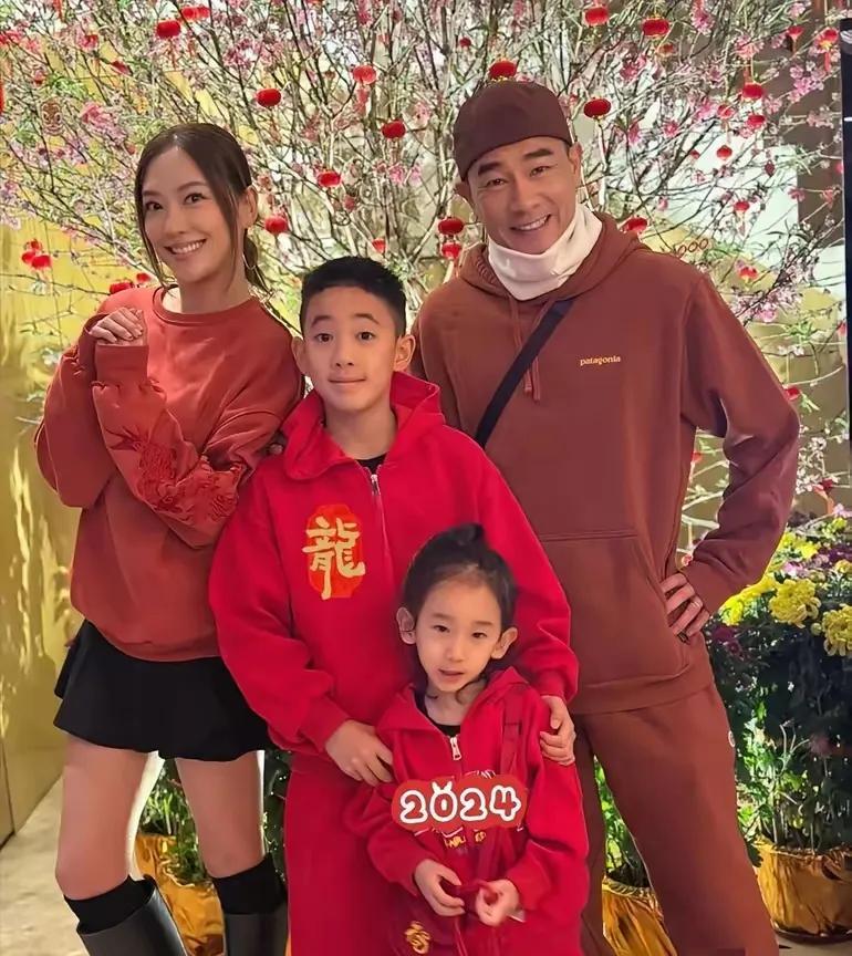 应采儿、朱丹育儿开杠！一顿饭就看透家教真相。这两天又被应采儿育儿观刷屏了！当朱丹