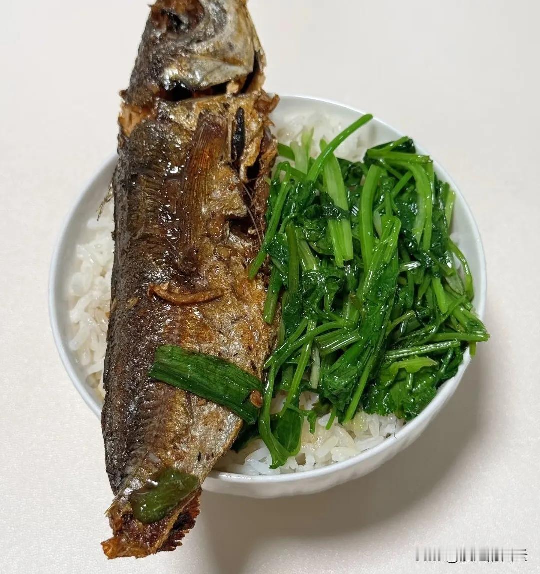 大家发现了没有，身边离婚的人越来越多，也没有人去笑话了。以前说离婚是件丢人