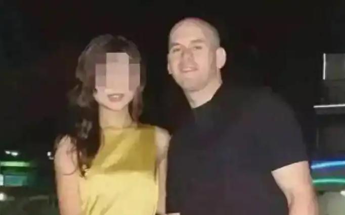 美国健身教练公开炫耀自己在中国睡了1242个中国女孩，还说“睡她们太容易了”，更