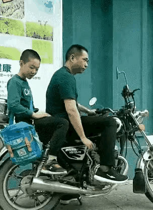 爸爸：我感觉我今天要做个暴力的爸爸了。