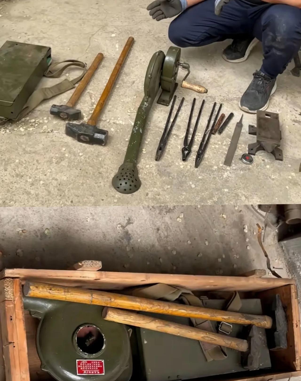 1968年沈阳202厂生产过一种很特别的军用品——野战便携式打铁工具。照片上就是