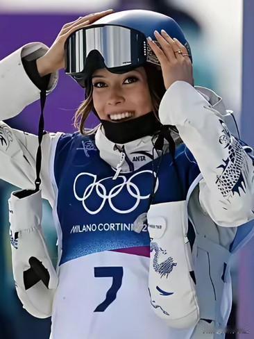 朋友说看谷爱凌夺金后的采访最感慨，英文没那些“youknow”“literal