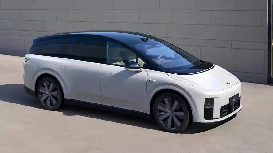 不管你信不信，这就是事实！小鹏汽车38万的年度销量目标完成了零跑汽车50万的