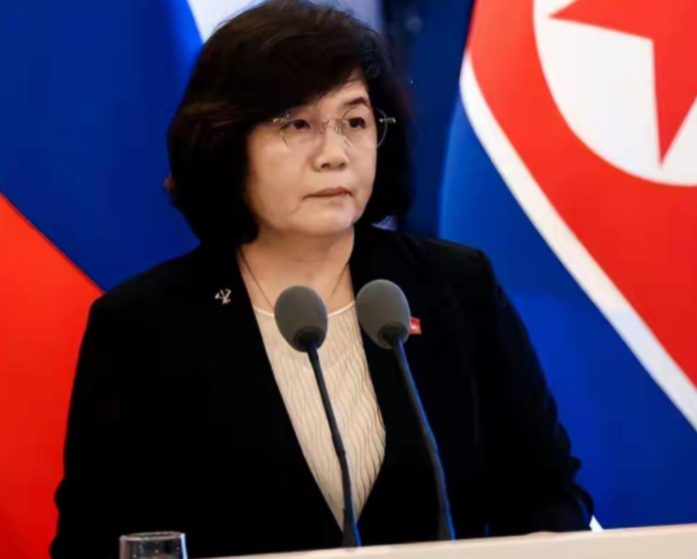 朝鲜外相9月两次访华，情况十分罕见，金将军交给她一个特殊任务。根据中国外交部发布