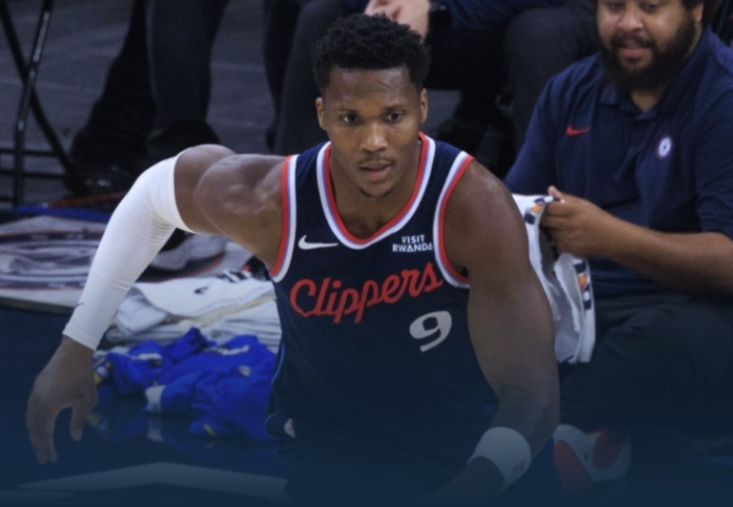 马瑟琳好像不太服加兰？小马和加兰一起上时，经常无视加兰自己控球打，俨然场上核