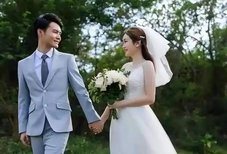 醍醐灌顶的一段话：“一定要多跟异性接触，不是为了爱美，不是为了找靠山，而是为了祛