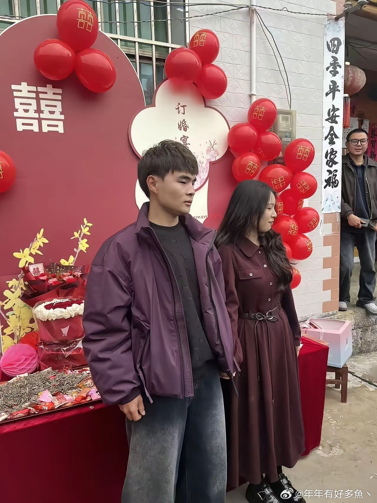 儿子订婚了，看来以后我也是年轻奶奶