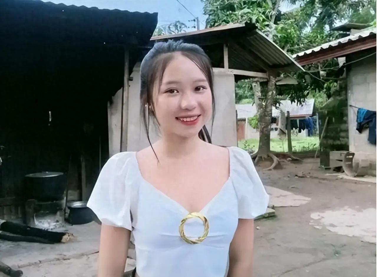 四川大叔娶了个20岁老挝美女，彩礼一亿老挝币！很多人一听“1亿”，第一反应就